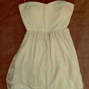 White strapless dress